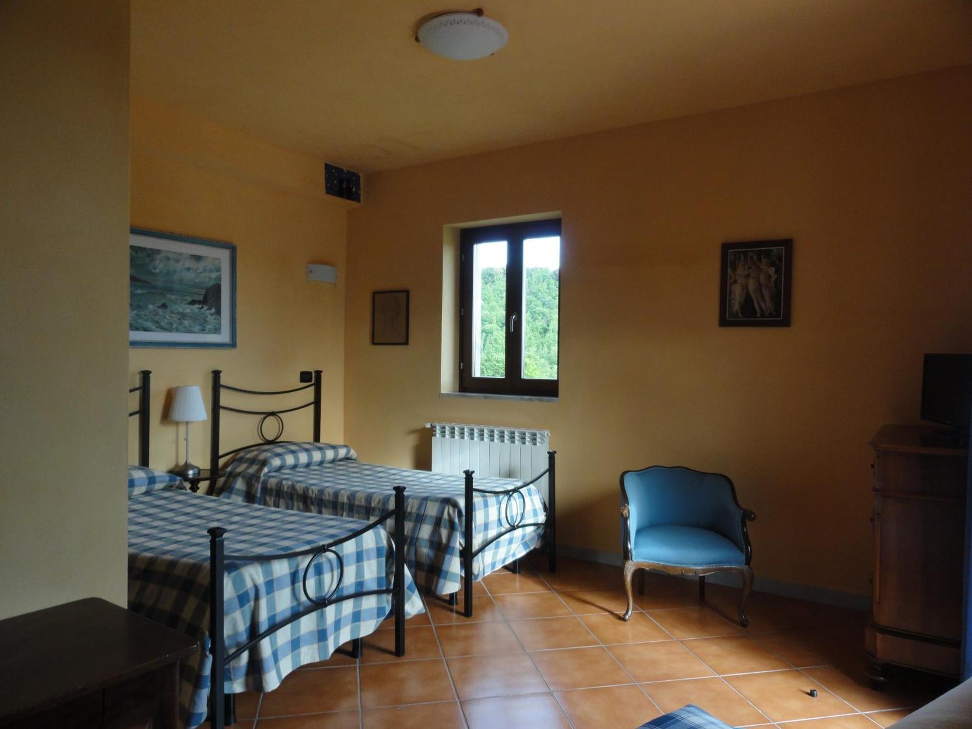 Il Giardino Delle Esperidi Bed & Breakfast Fosdinovo Oda fotoğraf