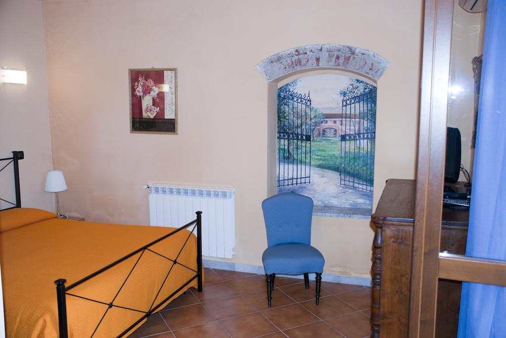 Il Giardino Delle Esperidi Bed & Breakfast Fosdinovo Oda fotoğraf